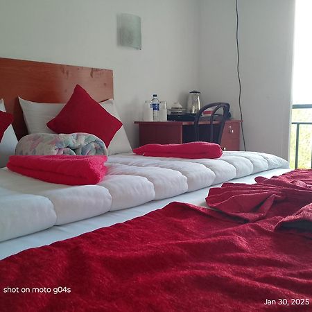 T-More Hotel & Hostel Елла Екстер'єр фото